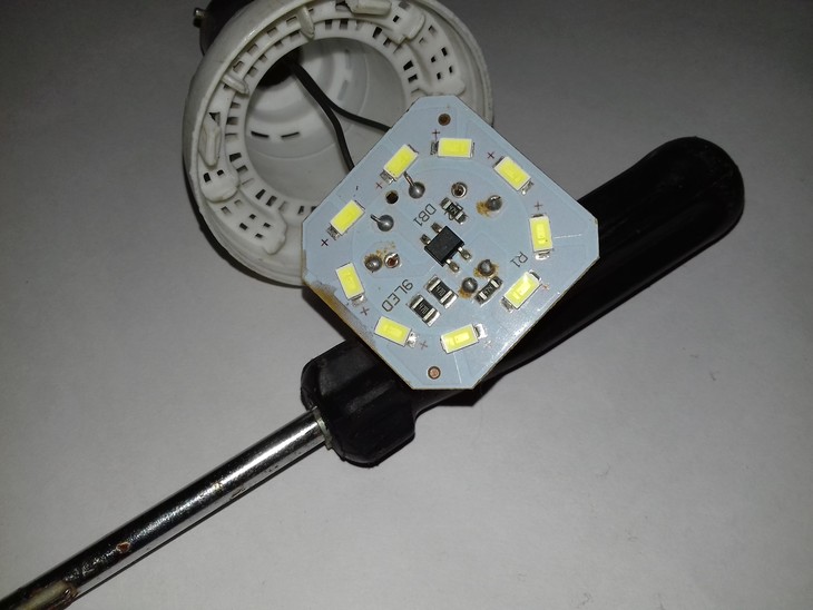 220V LED circuit - AC mains powered LED driver – Circuits DIY